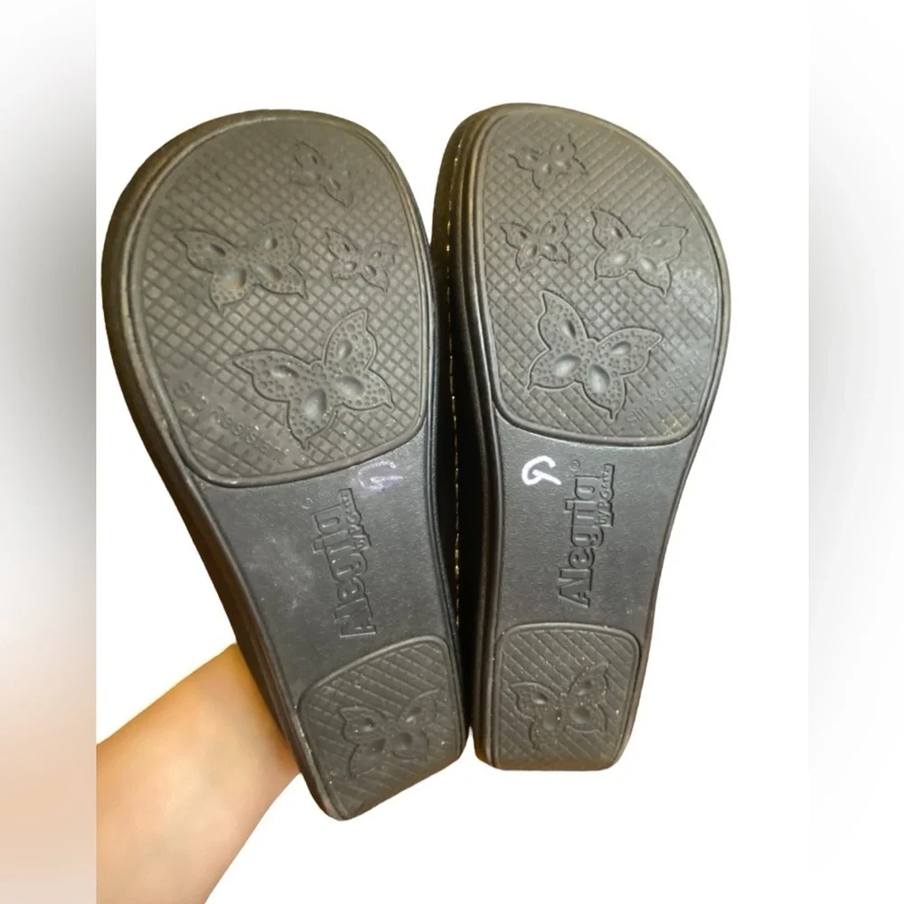 Alegria Kleo Silver Leather Wrapture Sandal Women’s Size 37 Eu or 7-7.5 U.S.